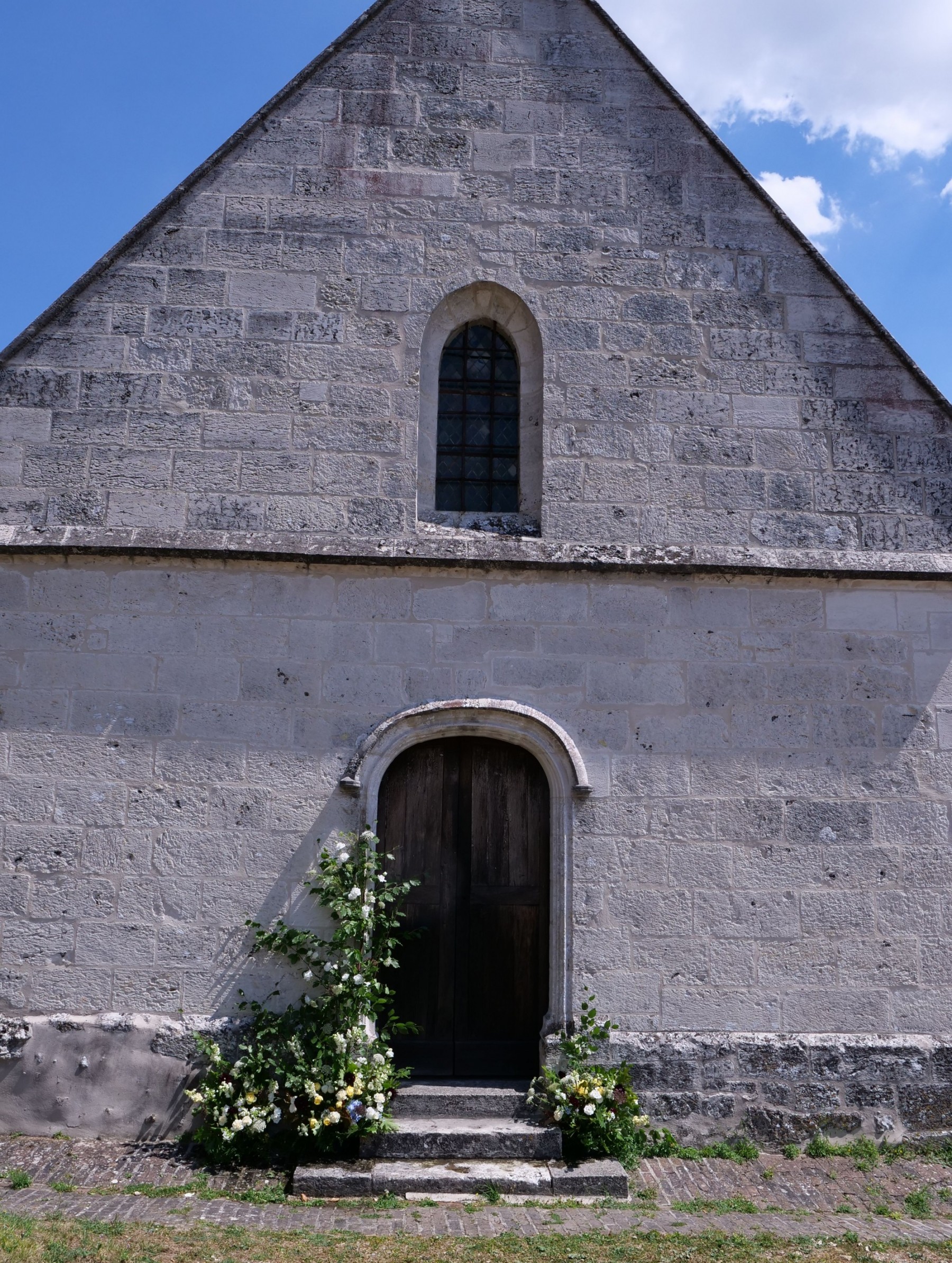 Décoration église, l'autel ,L’entrée